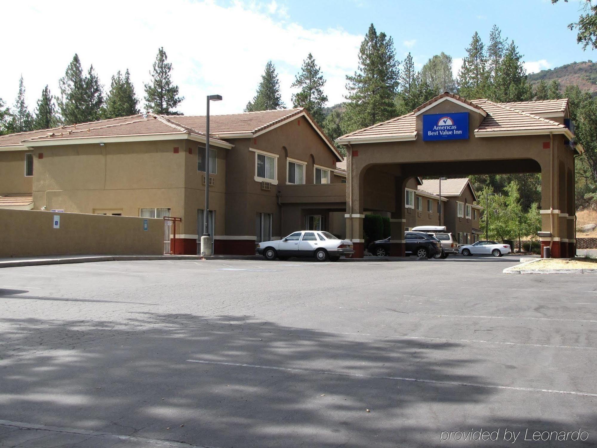 Vista Yosemite Inn Окгерст Екстер'єр фото